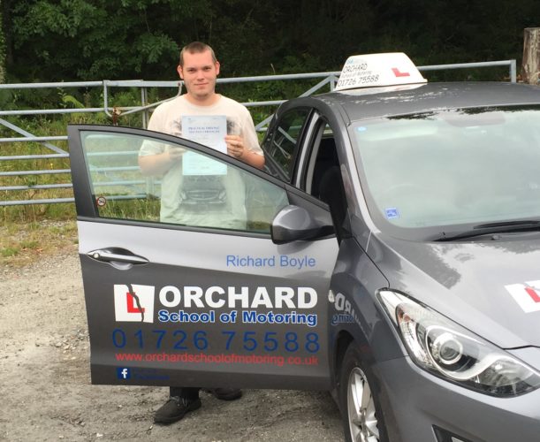 cheap-driving-lessons-st-austell