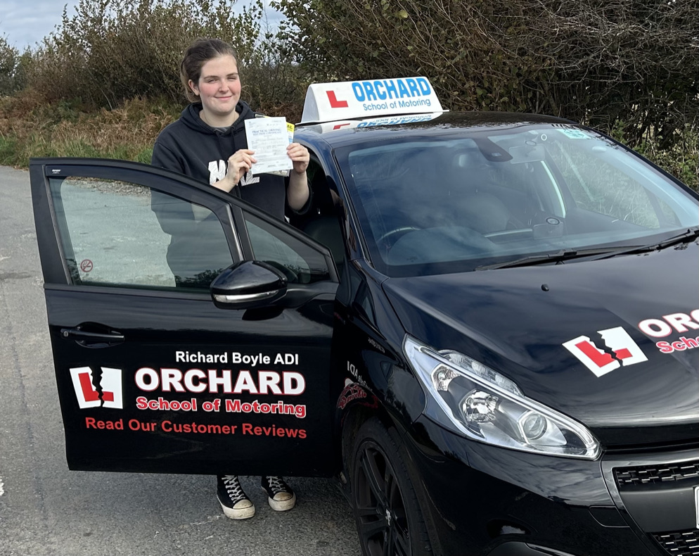 Chloe Allen of St Austell customer review for Orchard School of Motoring